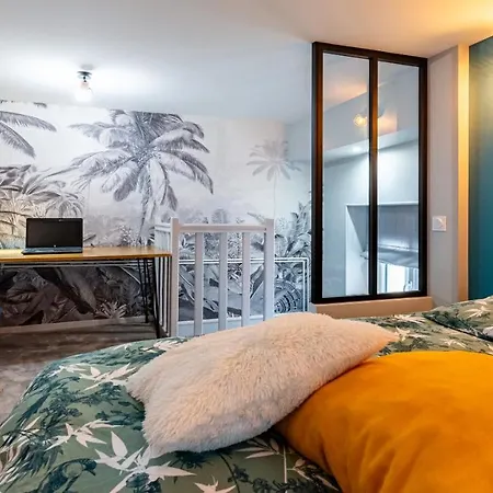 Le Saint Be Confort-centre-ville - 8 Voyageurs