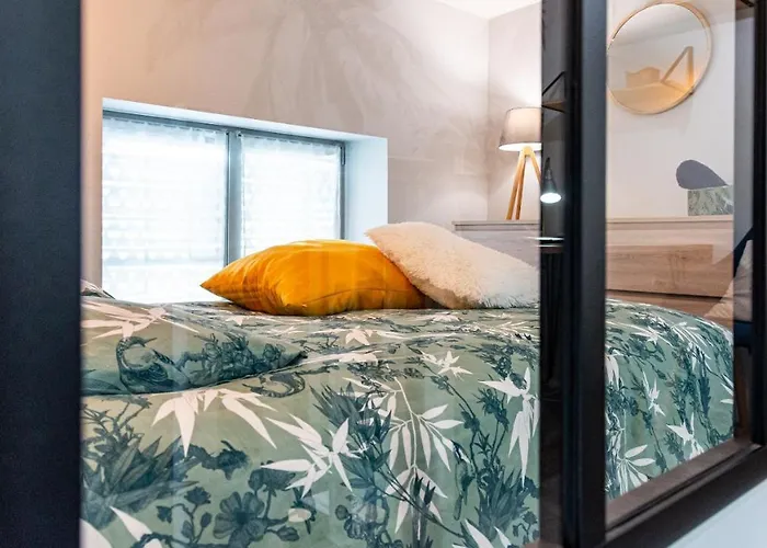 Le Saint Be Confort-centre-ville - 8 Voyageurs *