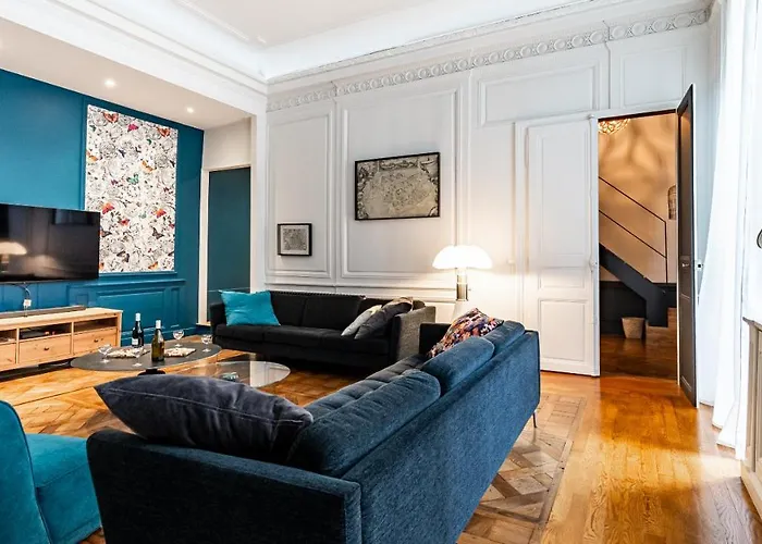 Le Saint Be Confort-centre-ville - 8 Voyageurs *